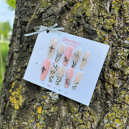 «WILD WEST BABE NAILS»- Pink Animal Print Press-On Nails with Cross Charms, Sweet Goth Style, Zebra Print Nails