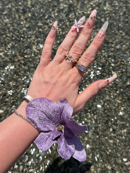 «СHERRY BLOSSOM BOWS»- 3D Hand-Painted Cherry and Pink Bow Press-On Nails with Gingham Check Decor, Sweet & Playful Design