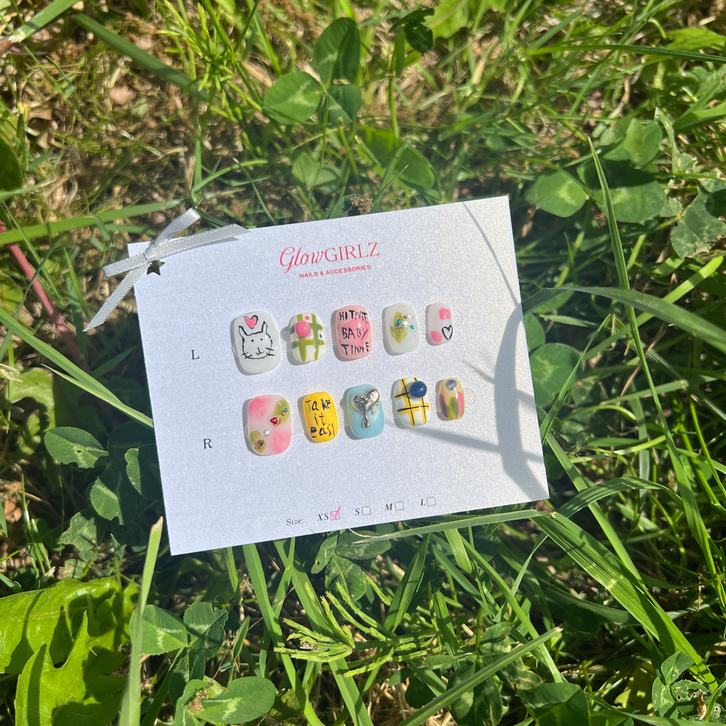 «PLAYFUL PURR & BALLOONS»- Hand-Painted Cat Design with Green, Yellow, Pink, Blue & Silver Balloon Accents, Cute & Playful Press-Ons