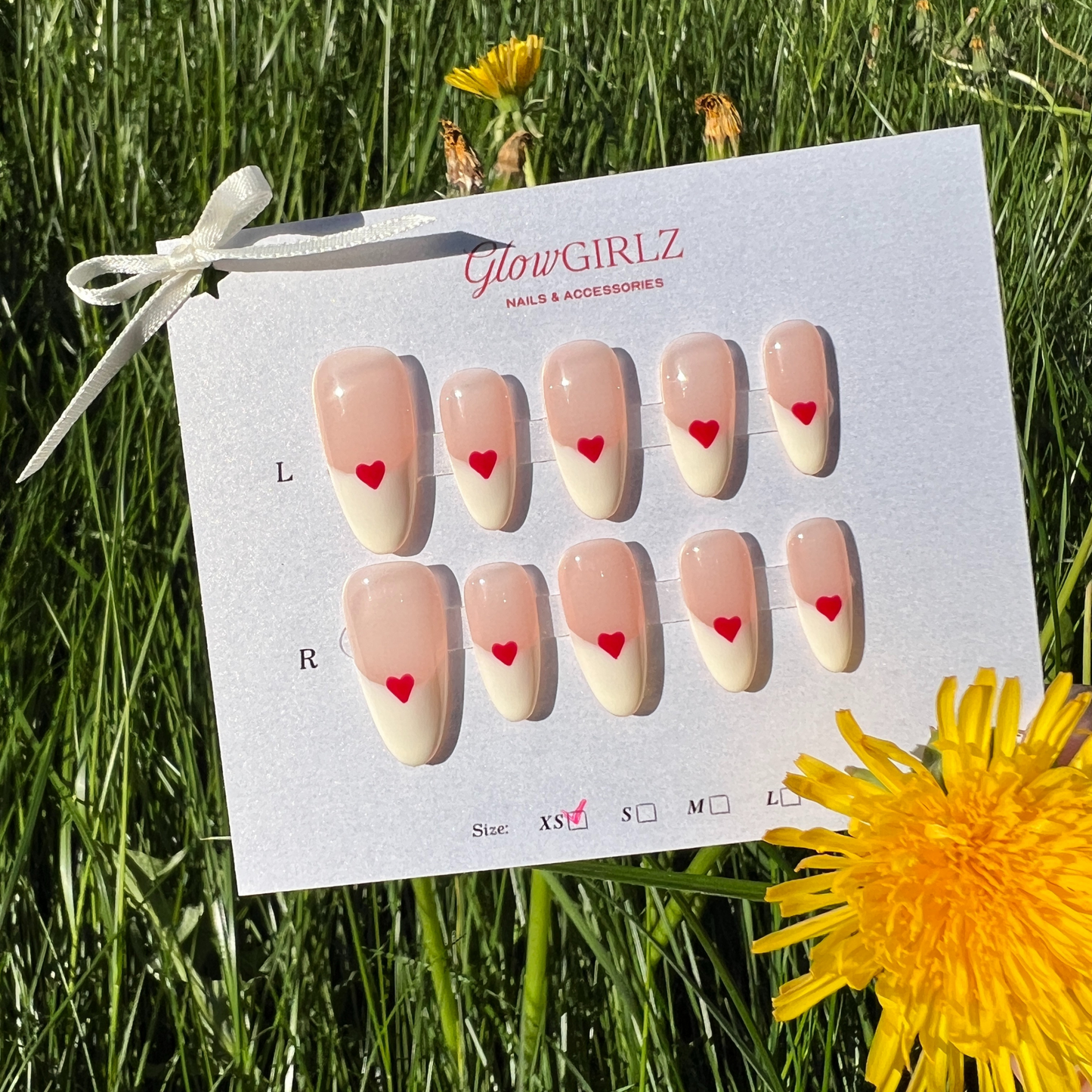 «HEARTFELT FRENCH TIPS»– White French Press-On Nails with Red Heart Accents, Classic & Romantic Nail Design