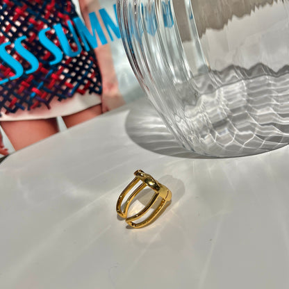 «SCULPTED DOME GOLD RING» – Modern Statement Ring with Bold Melting-Effect Design