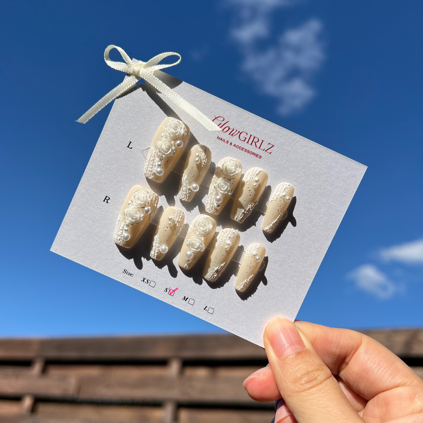 «NUDE ROSE ELEGANCE»– Nude Press-On Nails with 3D White Roses & Pearls, Soft Glam Romantic Nail Set for Every Occasion, Wedding & Romantic Nail Design