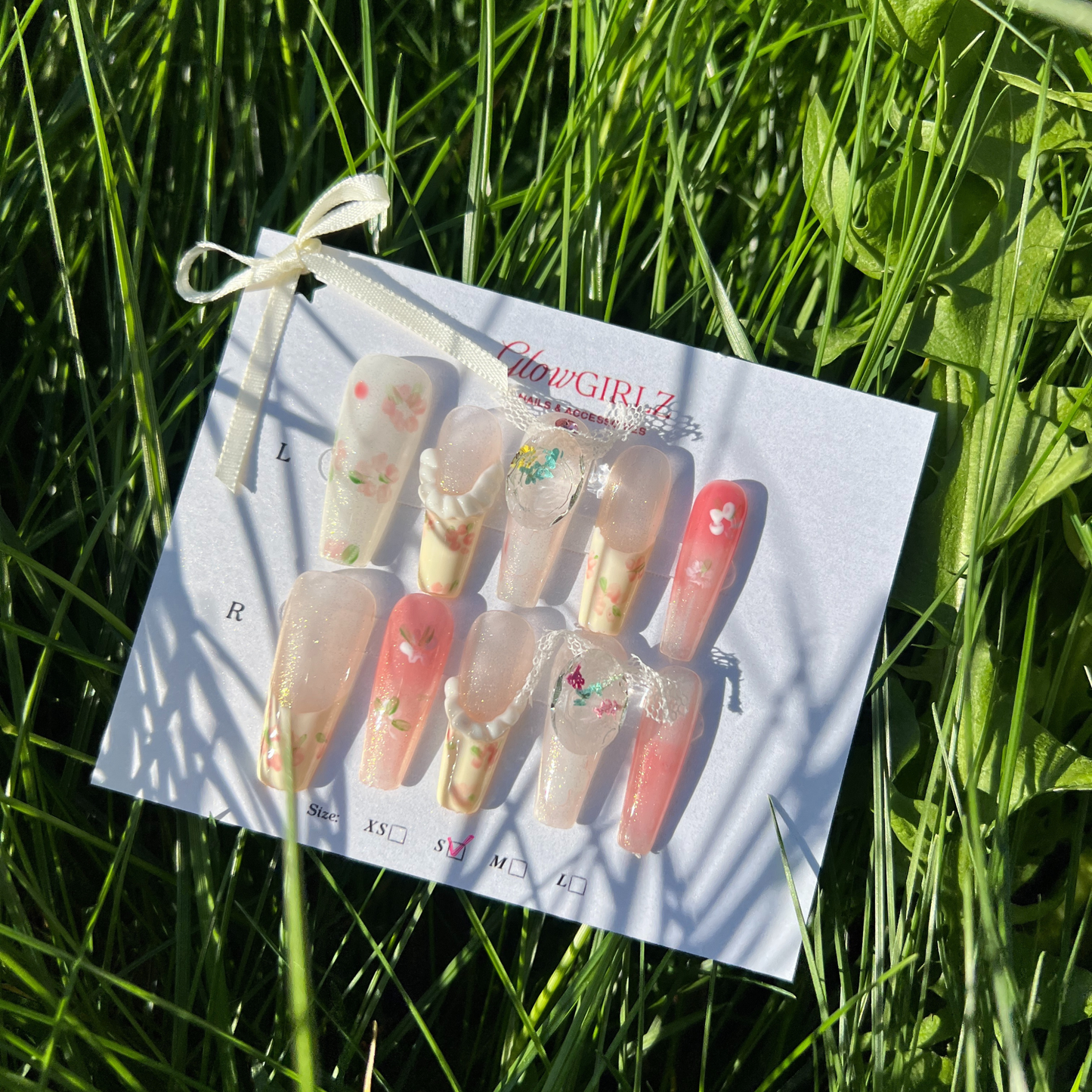 «BLOSSOM BREEZE OMBRÉ» – Pink Gradient Press-On Nails with Hand-Painted Floral Design, Spring & Summer Inspired