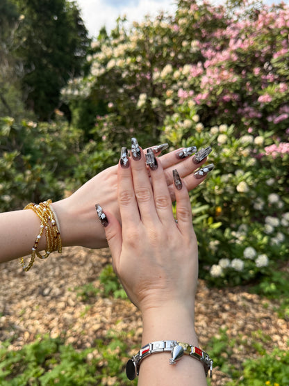 «MIDNIGHT BLOOM NAILS»– Hand-Painted Black Floral Press-On Nails, Elegant Glossy Black Base with Delicate White Flowers & Crystal Accents