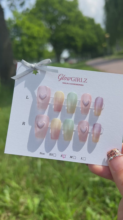«HEART GLOW SWIRL»- Colorful Press-On Nails with Heart-Shaped Cat Eye Shine, Dreamy Pastel Design, Pastel Rainbow Nails, Ombré Nails