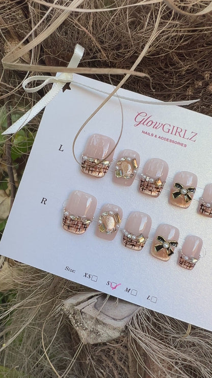 «COCO CLASSIC FRENCH» – Short French Press-On Nails with Bow Charm, 3D Bow & Crystal Accents, Sweet & Edgy Nail Design, Charm French, Tweed Nail Art