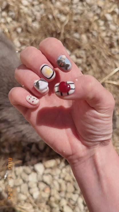 «PURRFECT LOVE HEARTS»- 3D Cute Cat Press-On Nails with Red Heart Accents, Sweet & Playful Design