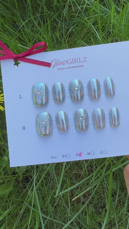 «AURORA WINGS NAILS»– Iridescent Butterfly Press-On Nails in Blue Purple Chrome, 3D Fairycore Nails, Handmade & Reusable